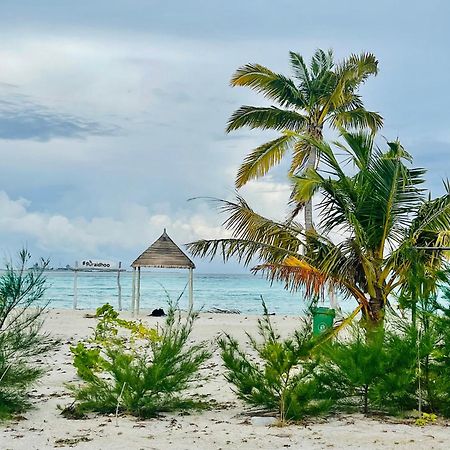 Отель La Isla Tropica Гурайдо Экстерьер фото