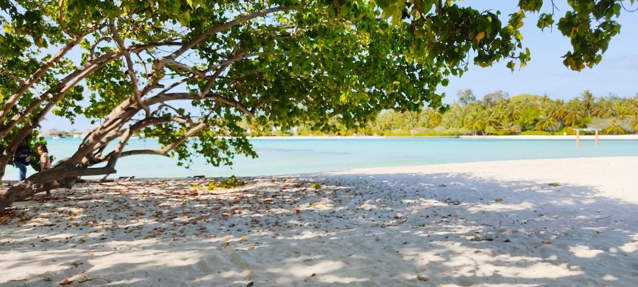 Отель La Isla Tropica Гурайдо Экстерьер фото