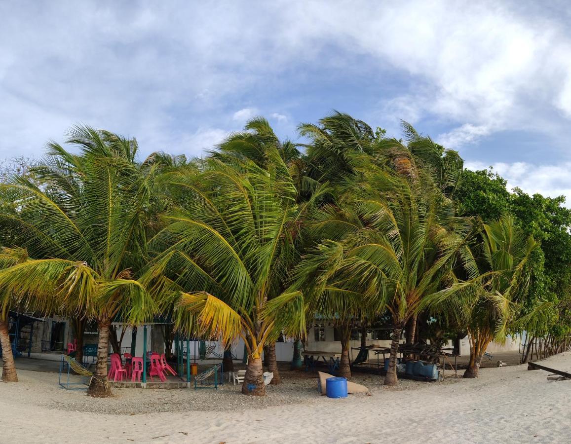 Отель La Isla Tropica Гурайдо Экстерьер фото