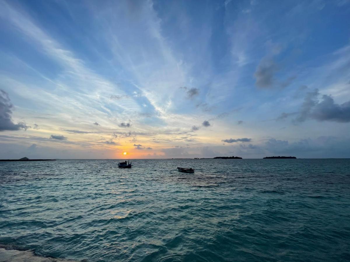 Отель La Isla Tropica Гурайдо Экстерьер фото